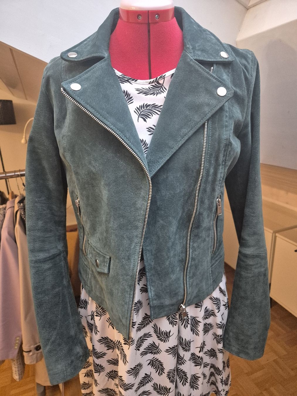 Giacche: Bikerjacke grün – Usato da Obfelden venduto da _Alicja_