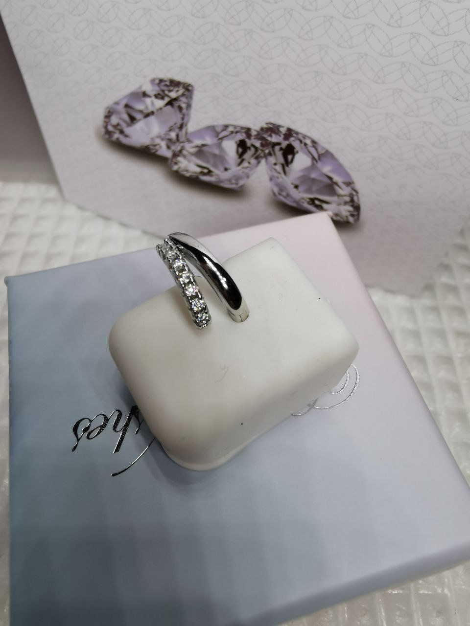 Ohrringe & -stecker: Boucle d'oreille argent diamants de moissanite de 0,04 ct – Neu und originalverpackt aus Reconvilier von Tsma67 9