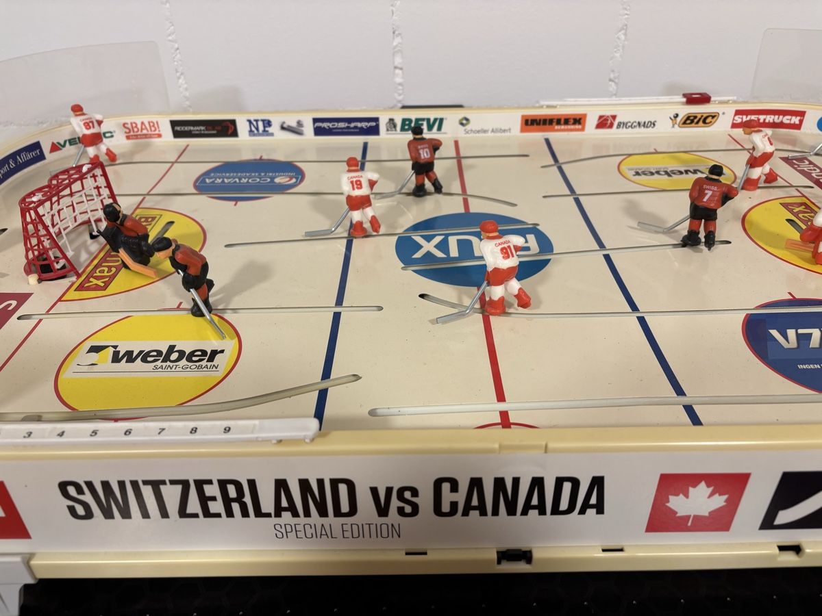 Stiga Spiele: Stiga Eishockey Tischspiel – Gebraucht aus Brittnau von  3