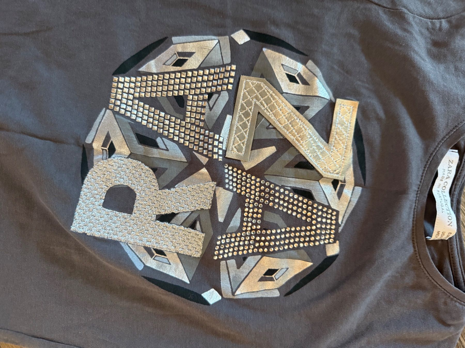 Zara T-shirt: T shirt Zara xs – Usato da chermignon venduto da pioupioumf 1