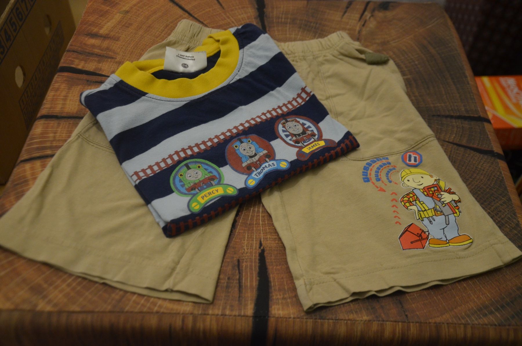Lotti & Set di vestiti: TAILLE 98 - BOB – Usato da Chiasso venduto da Dolly015