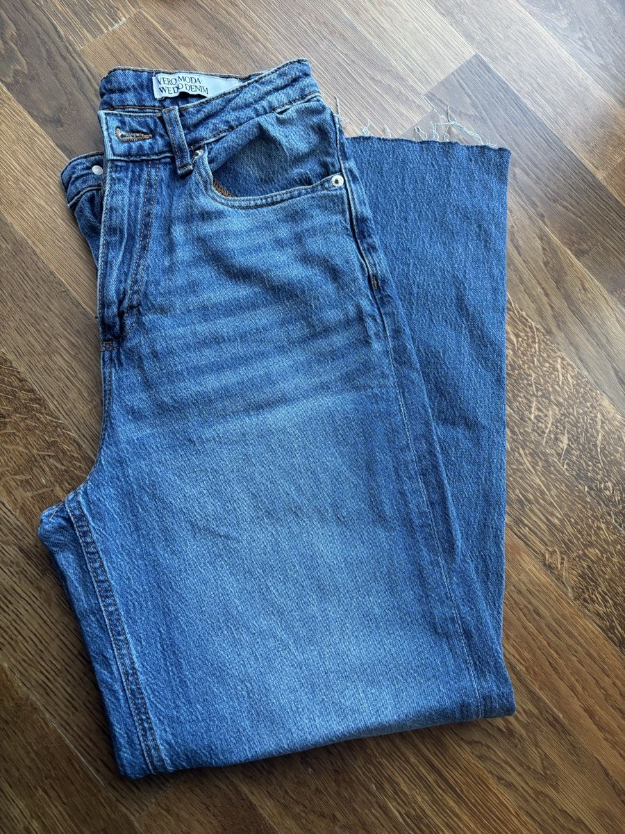 Vero Moda Jeans: Mom fit Hose – Usato da Winterthur venduto da Fabunzkel 1