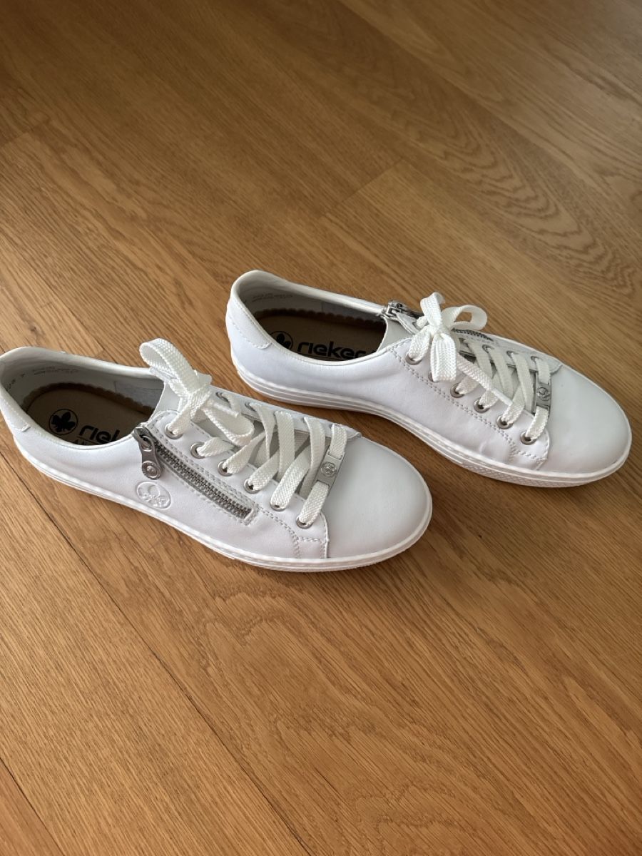 Rieker Scarpe da donna: Sneaker, weiss, Rieker, Gr 40, NEU – Nuovo (secondo la descrizione) da Bonstetten venduto da Tscat 2