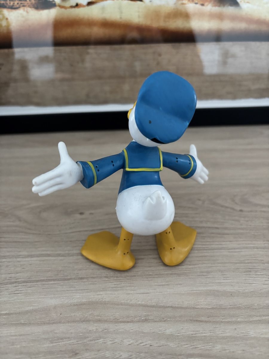 Disney Figuren: Donald Duck Figur Disney – Gebraucht aus Illnau von Zelgliservice 1