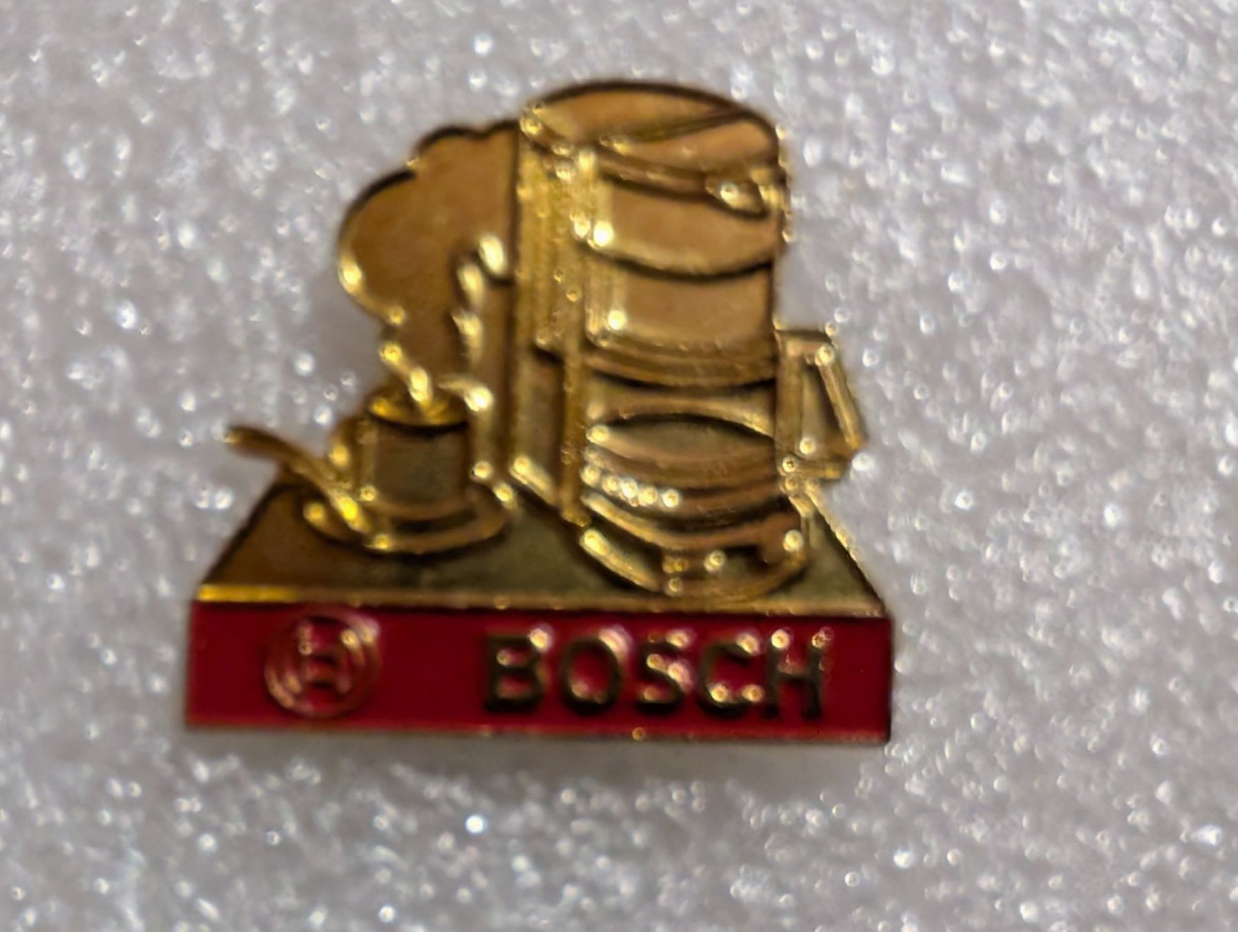 Plaketten & Abzeichen: Ansteckpin 239: Bosch – Gebraucht aus Oppligen von Pin-Fall-Shop