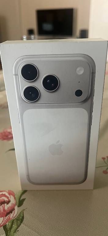 Handys / Smartphones: iPhone 17 Pro – Gebraucht aus Bazenheid von fer_6hsk
