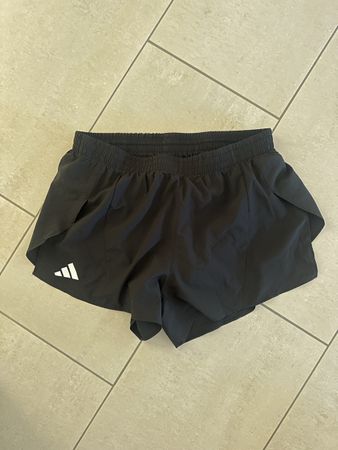 Adidas Run shorts - new/ size L