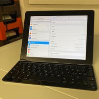 iPad A1395 16GB inkl. Logitech Keyboard Cover