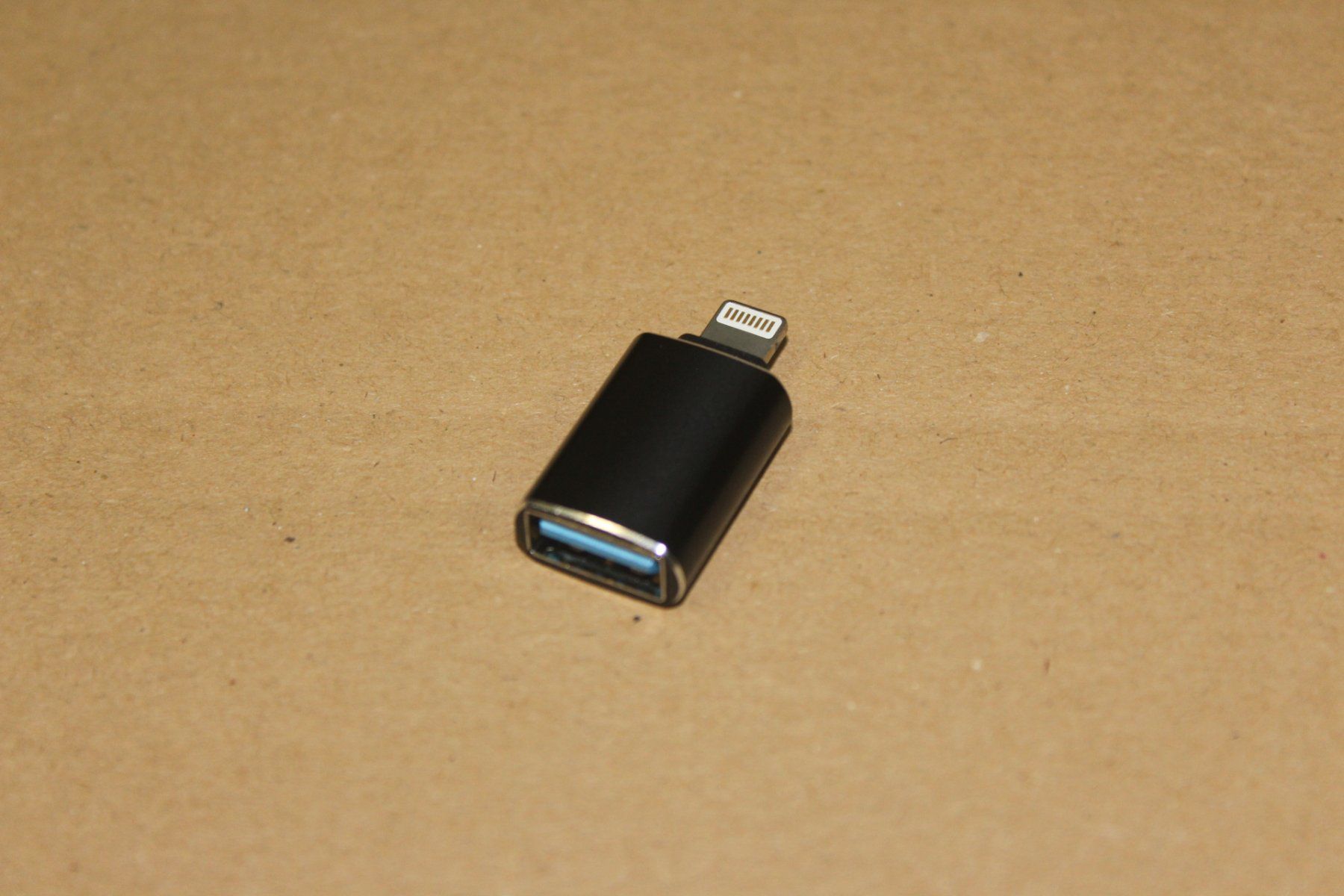 Lecteurs & Adaptateurs: iPhone iPad Kamera 3.0 Lightning USB A Adapter – Neuf (Voir description) à Kirchdorf AG par Lionstein