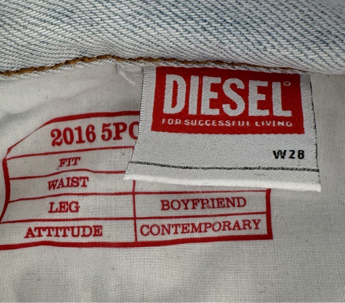 Diesel Jeans: DIESEL Jeans 2016 5POCKETS Boyfriend – Gebraucht aus St.Gallen von Isnisodo 2