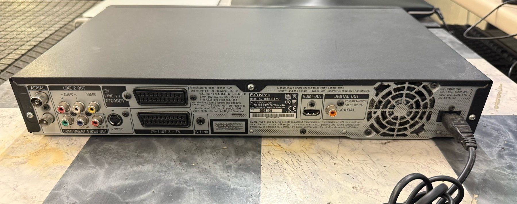 Sony Sistemi audio & multimediali: Sony RDR-HX750 DVD Recorder – Usato da Oberengstringen venduto da Limmat8102 1