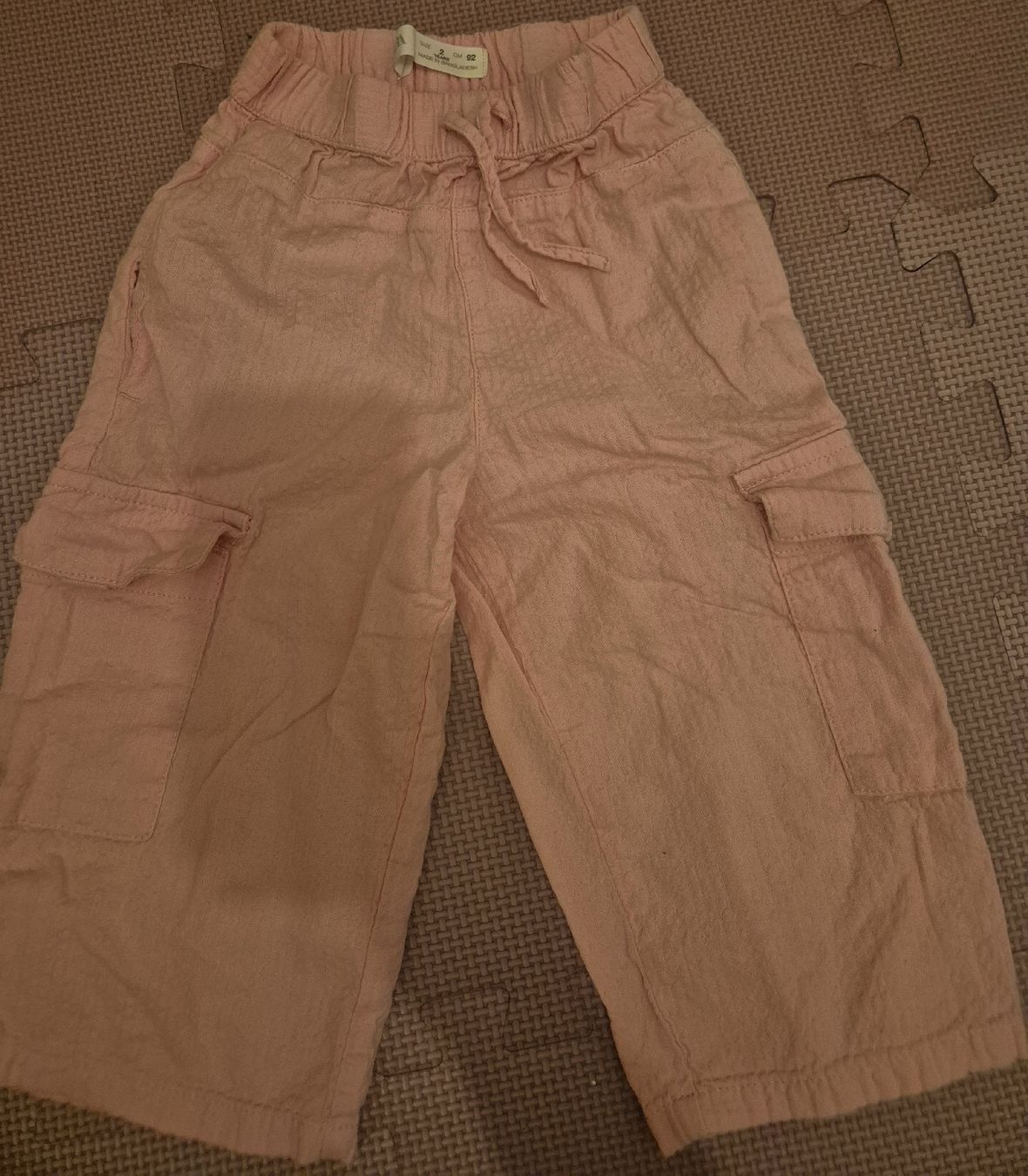 Zara Hosen: Zara 92 – Neu und originalverpackt aus Villars-sur-Glâne von Thalimey