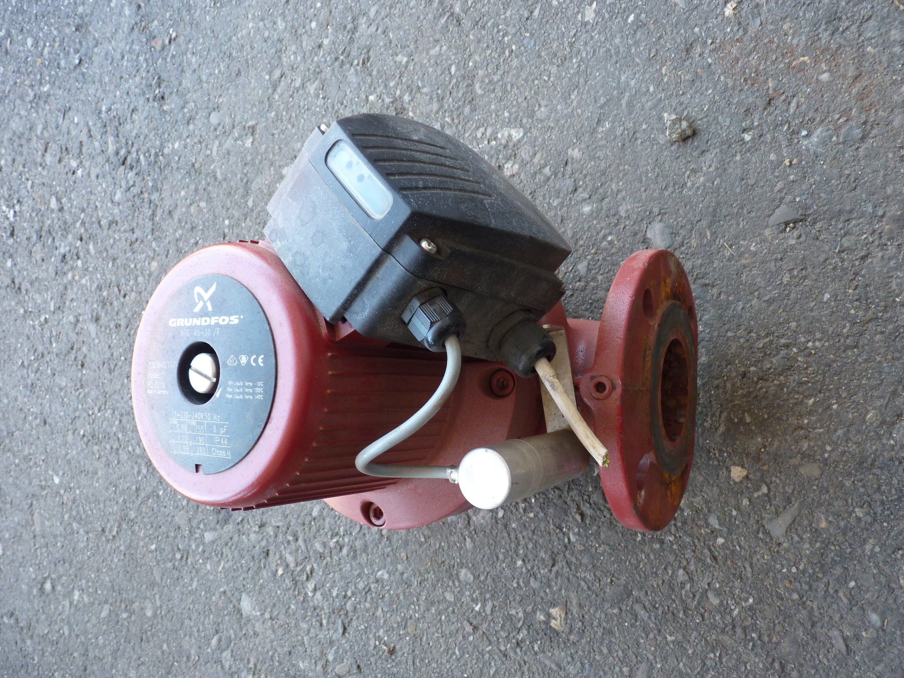 Grundfos Radiatori: Grundfos Pumpe ,Model C- 65-30 – Usato da gettnau venduto da 12joe