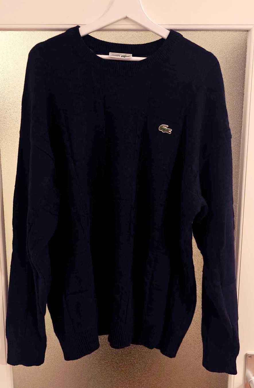 Lacoste Pullover & Sweatshirts: Pull Lacoste bleu marine – Gebraucht aus Lausanne von Protectator 1