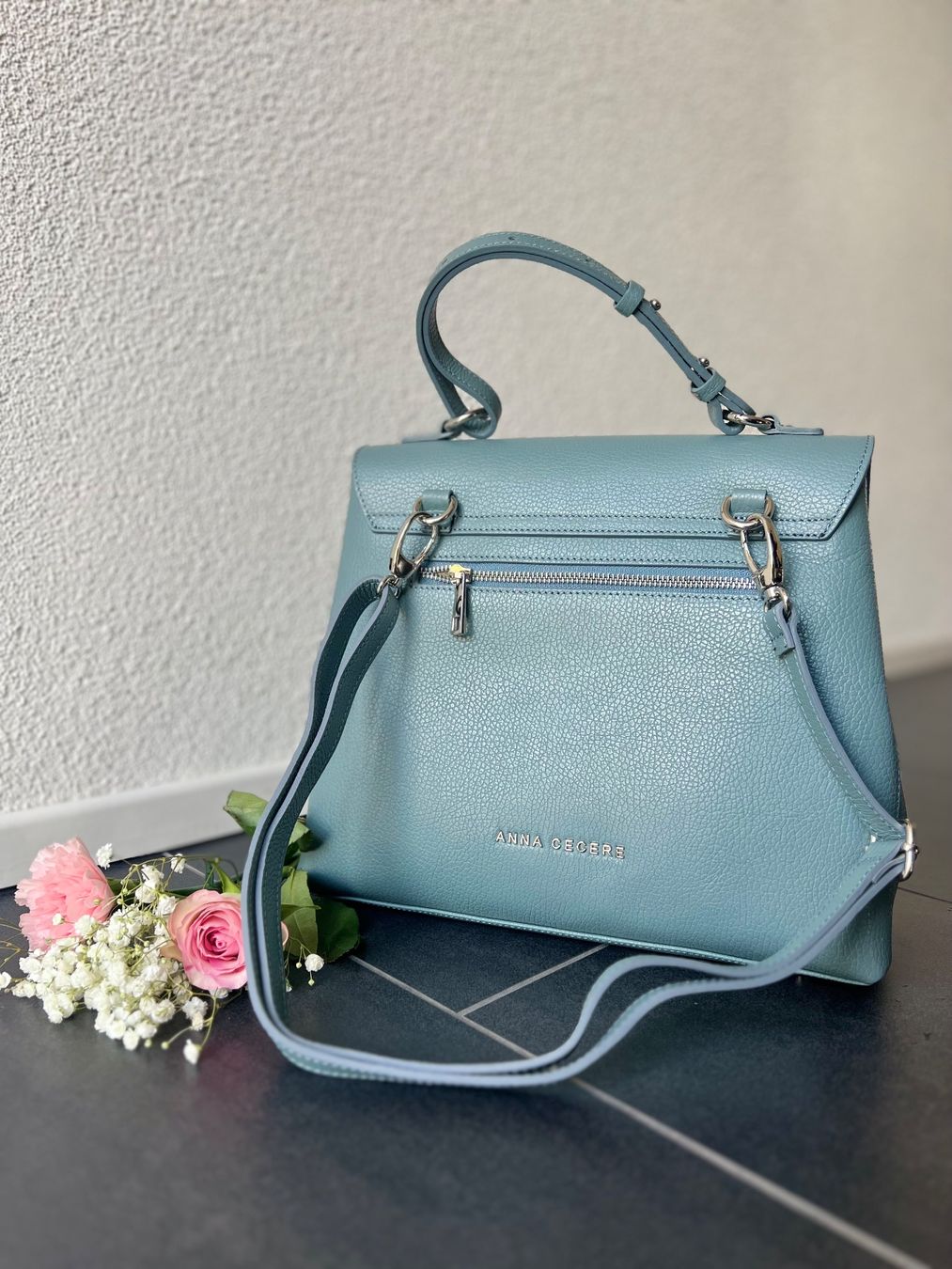 Borse da donna: Ledertasche – Nuovo e nell'imballaggio originale da Neuhausen am Rheinfall venduto da nat_g9fj 3