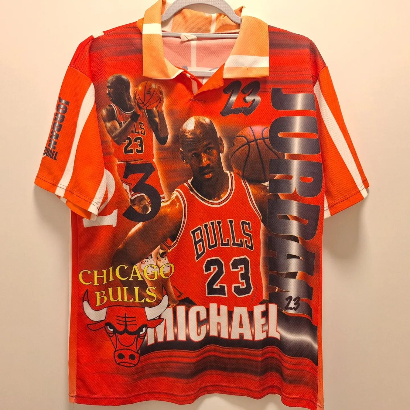 Leibchen & Hosen: CHICAGO BULLS MICHAEL JORDAN TRIBUTE XL – Gebraucht aus Bellinzona von