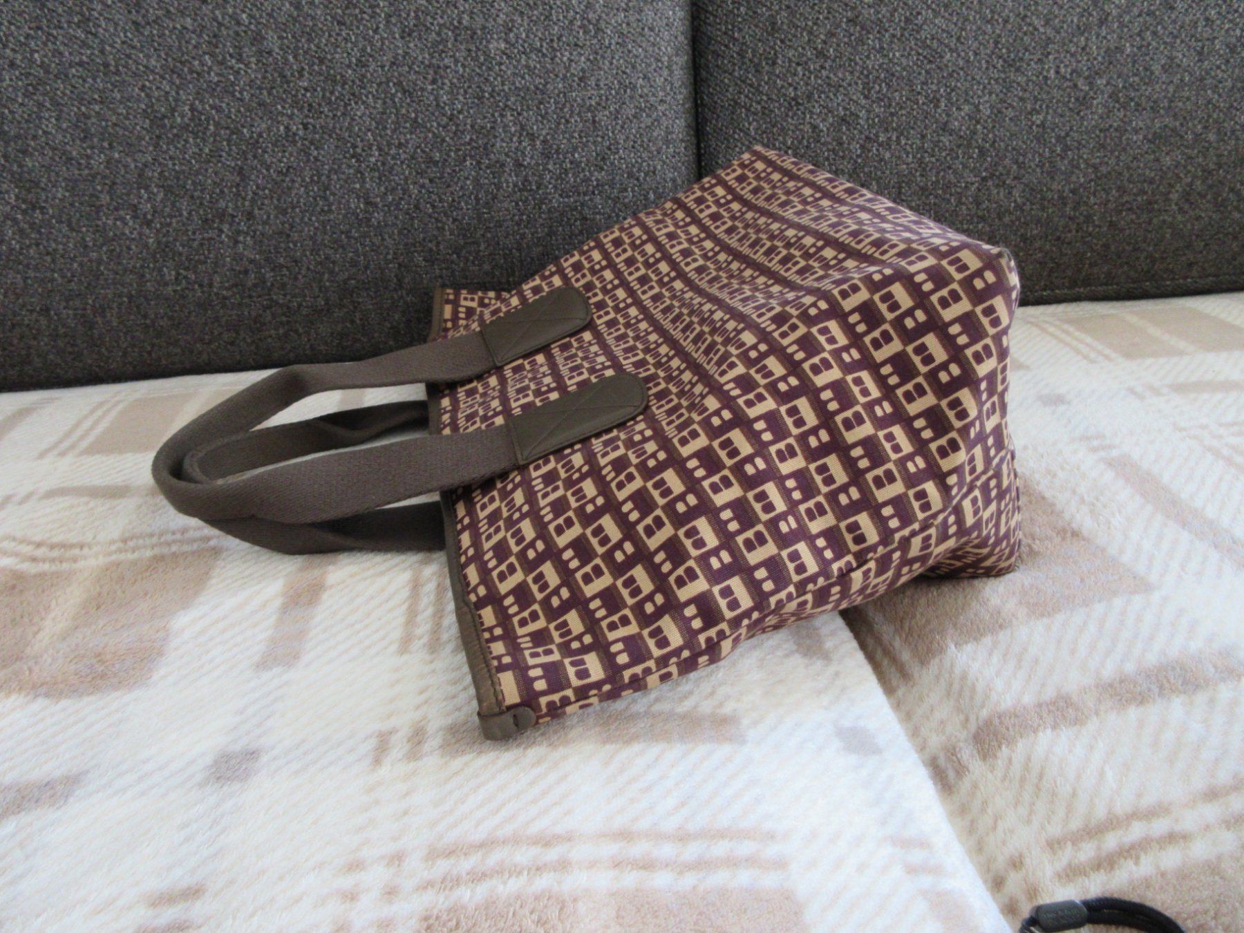 Bally Taschen für Damen: BALLY Fabric HANDBAG/Stoff handtasche!! – Gebraucht aus Goldach von mamakotzi 6