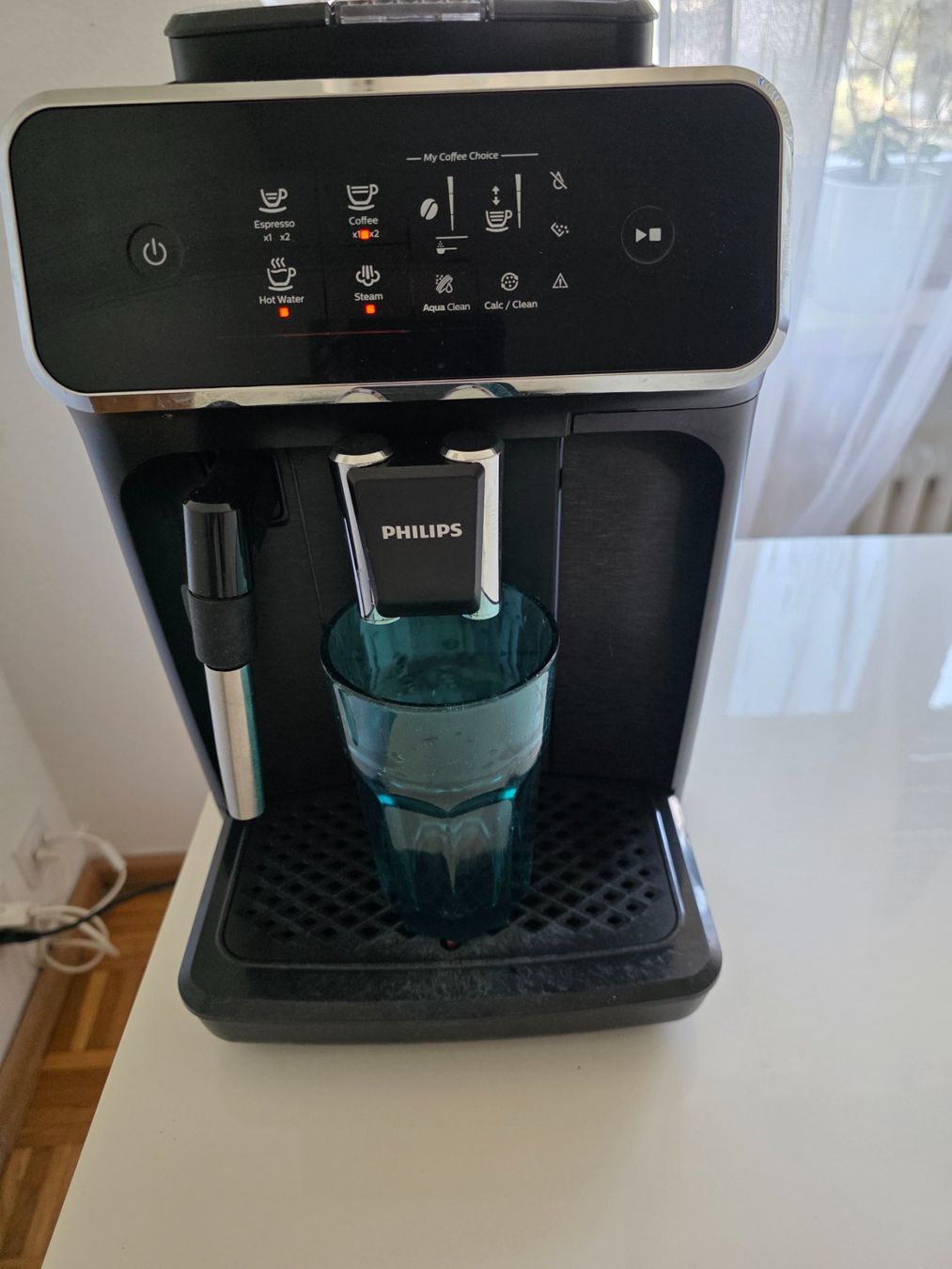 Philips Kaffeemaschinen & Espressomaschinen: Philips Kaffeemaschine – Defekt aus Basel von piz_hq2c 1