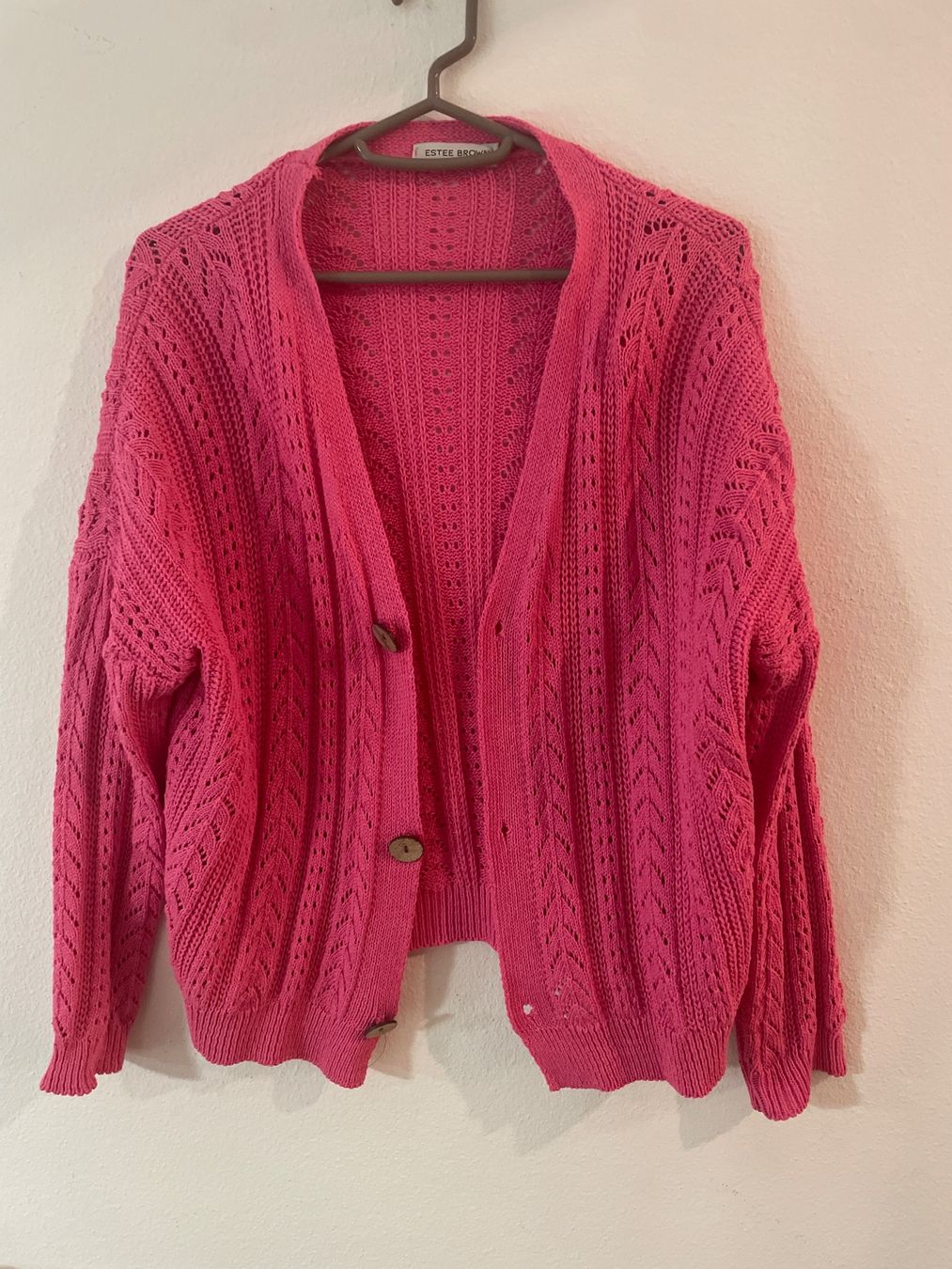 Giacche: Strickjacke pink mit Lochmuster Gr.38-40 – Usato da Obfelden venduto da 3zwerge 1