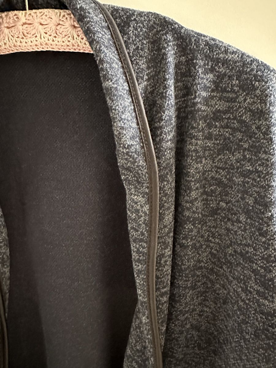 Jacken: Jacke Grösse M wenig getragen – Gebraucht aus Langnau aA von Camelia14 1
