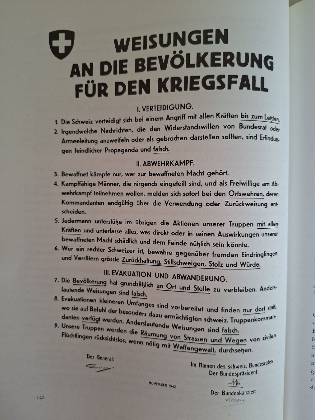 Livres: Schweizer Armee Militär Buch von 1965  – D'occasion à Schwanden Sigrisw par cadieux71 7