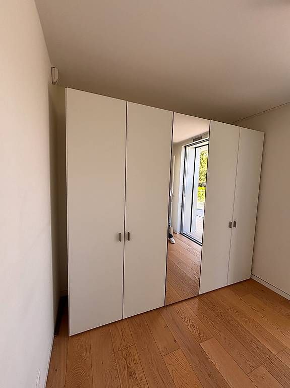 Armadi: Grand armoire de 4 compartiments – Usato da Genève venduto da adm_7kjf