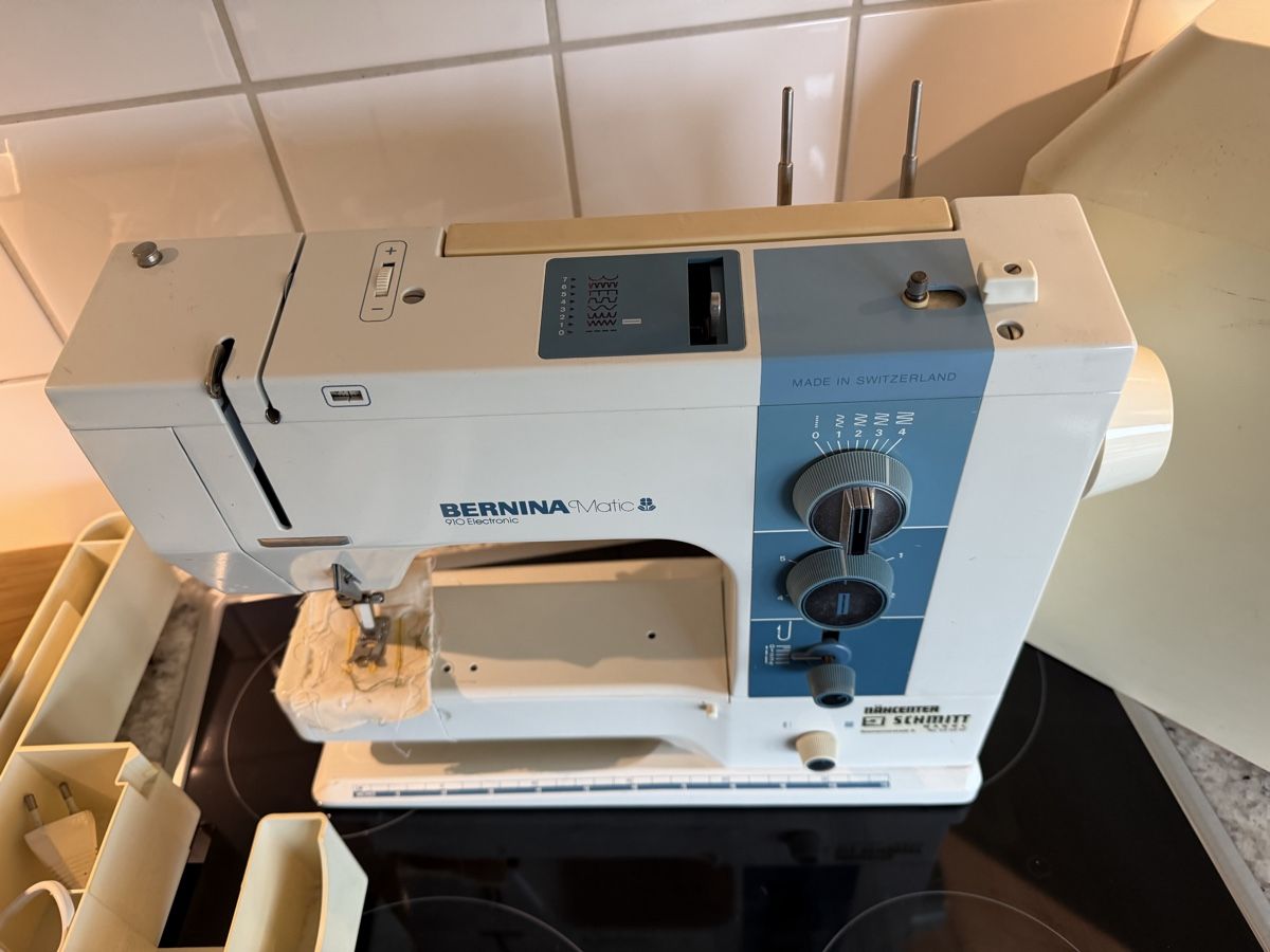 Bernina Macchine da cucire: Nähmaschine Bernina 910 Electronic – Usato da Zürich venduto da sne.swiss 3