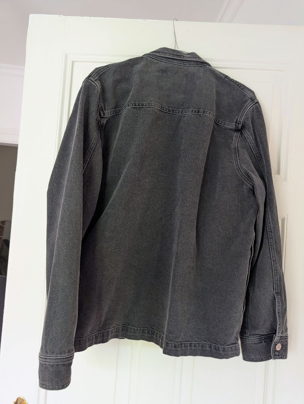 Cos Jacken: COS Jeansjacke Herren Grau ungetragen – Neu (gemäss Beschreibung) aus Zürich von Hedkandi 1