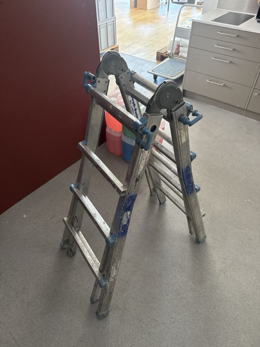 Scale: Aluminium Leiter Klappbar Profi-System  – Usato da Bischofszell venduto da McLuca81