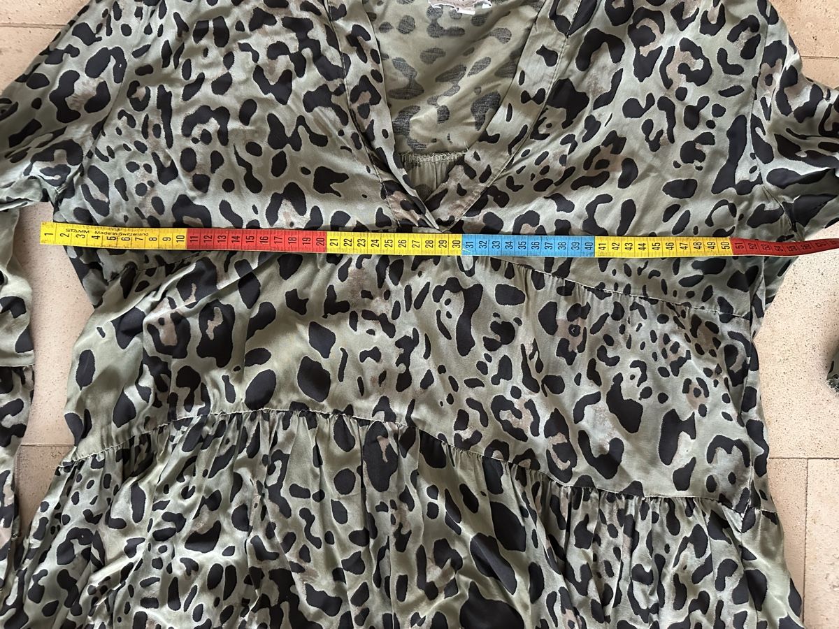 Vestiti: Kleid mit Leo Muster Grösse S/M Apricot – Usato da Buchs SG venduto da Sunie 2