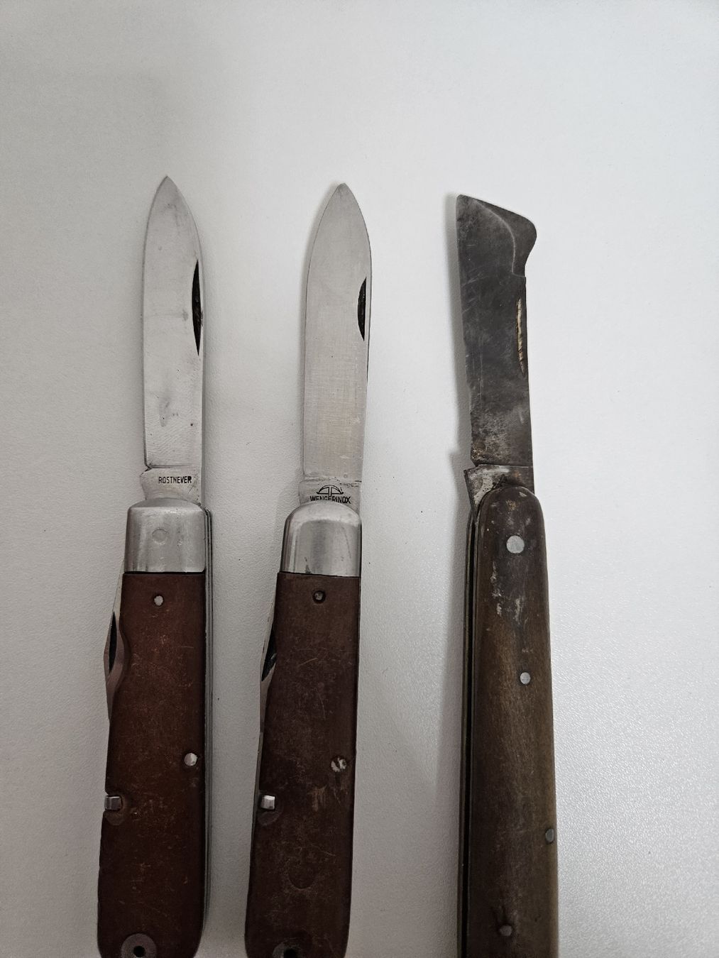 Schweizer Armee Coltelli tascabile: 3 Taschenmesser, Schweizer Armeemesser – Usato da Schlieren venduto da Bestleo 1