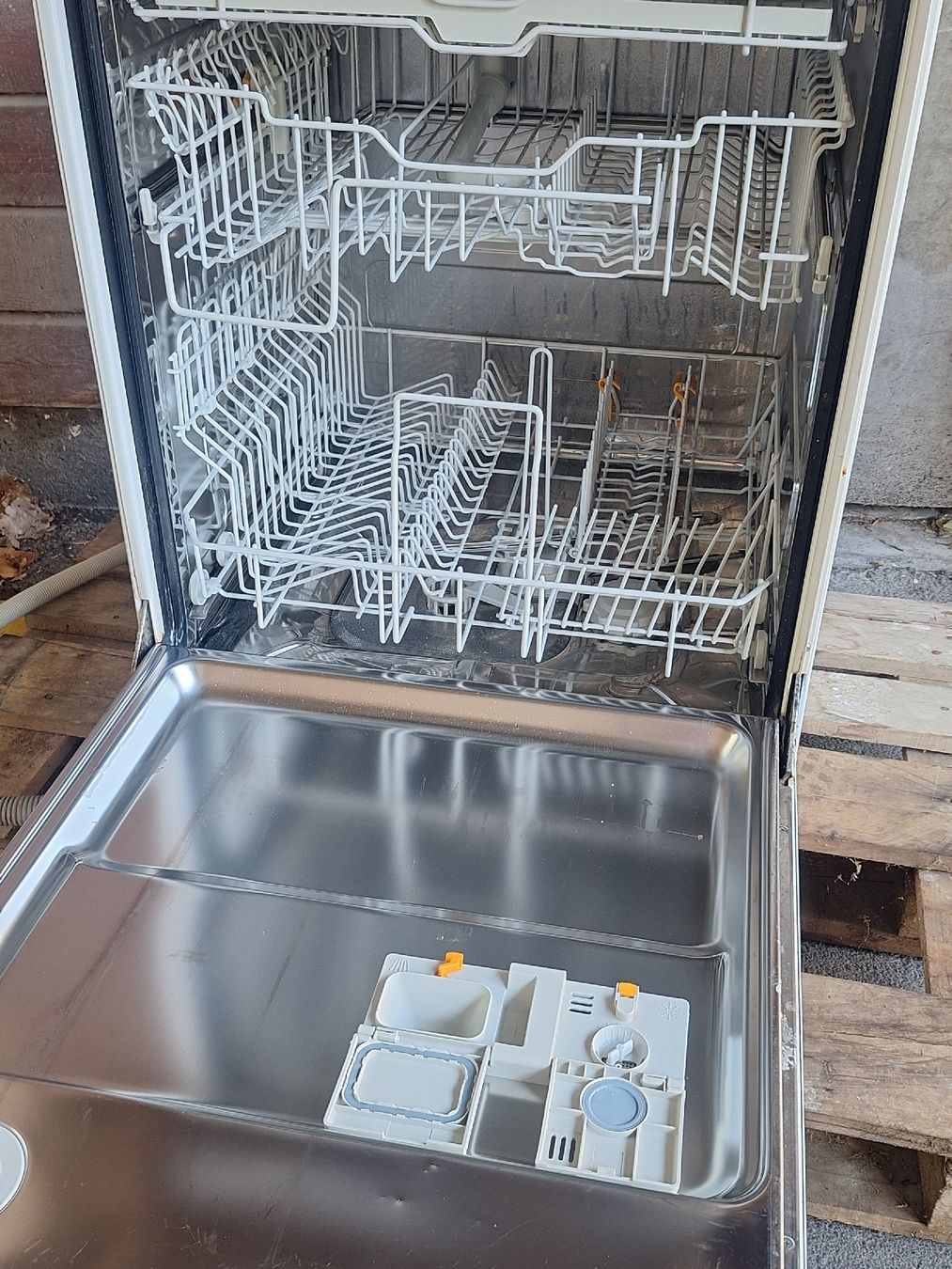 Miele Geschirrspüler: Miele Geschirrspüler  – Gebraucht aus Grüt (Gossau ZH) von wisdomio7 4