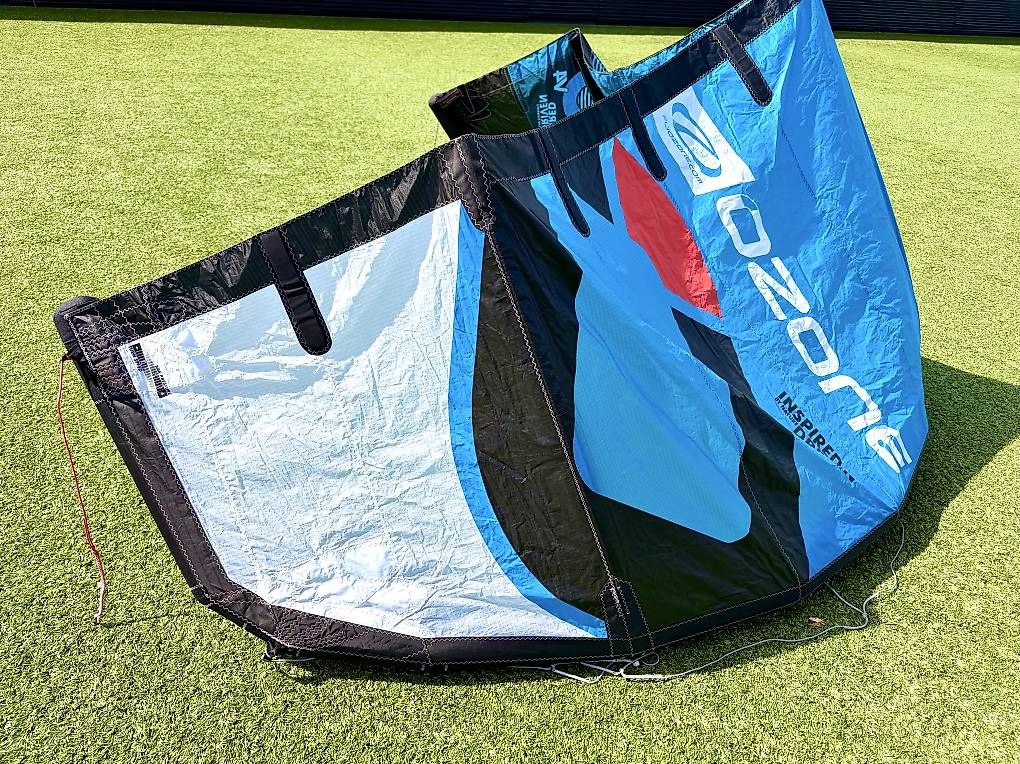 Ozone Kite: Kite OZONE REO V4 in 4m2 – Gebraucht aus Richterswil von Traemlis 1