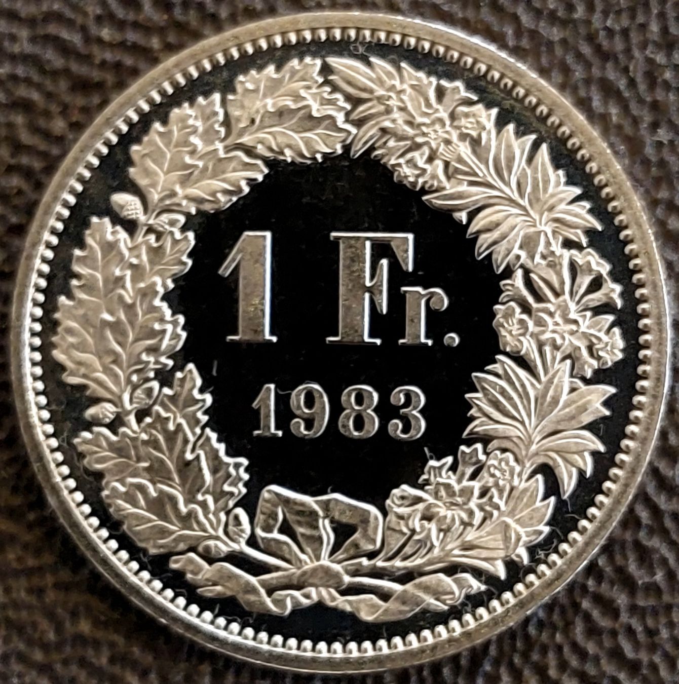 Tutti le monete: 1 Franken 1983 stgl. / aus Münzsatz – Nuovo (secondo la descrizione) da Arch venduto da coinsandmore