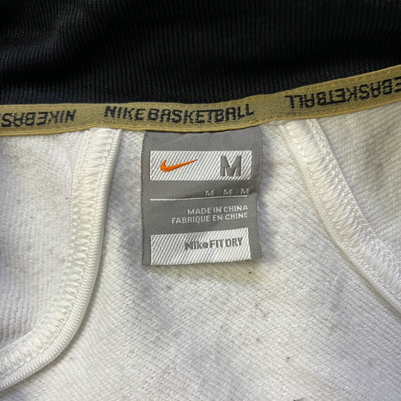 Nike Jacken: Vintage Nike Zipped Jacket (M) – Gebraucht aus Chamoson von Sapoloshop 2