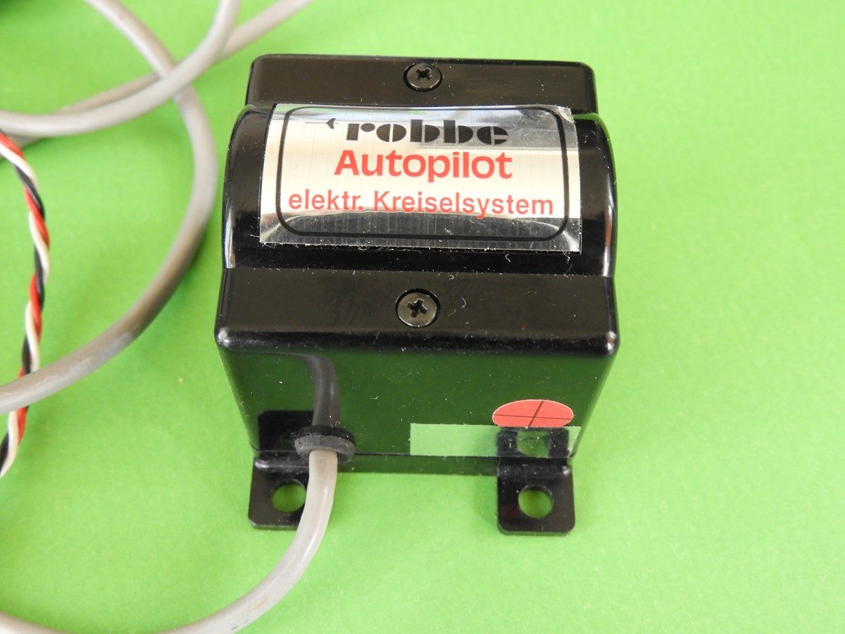 Robbe Modellismo RC: Robbe Autopilot 8859 elektronisches Kreiselsystem RC – Usato da Winterthur venduto da Spur1 2