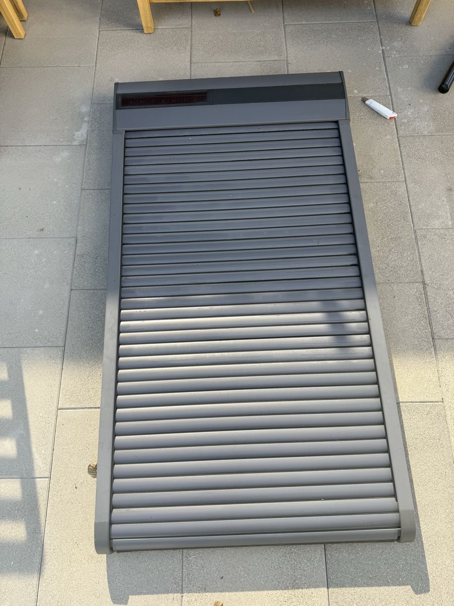 Velux Marquises: Velux Solar aussenrolladen MK08 – D'occasion à Hornussen par lupinsan.s 3