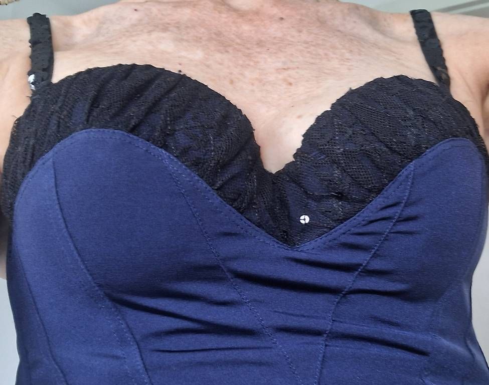 Autres dessous: Corsage – D'occasion à Zürich par free1962 3