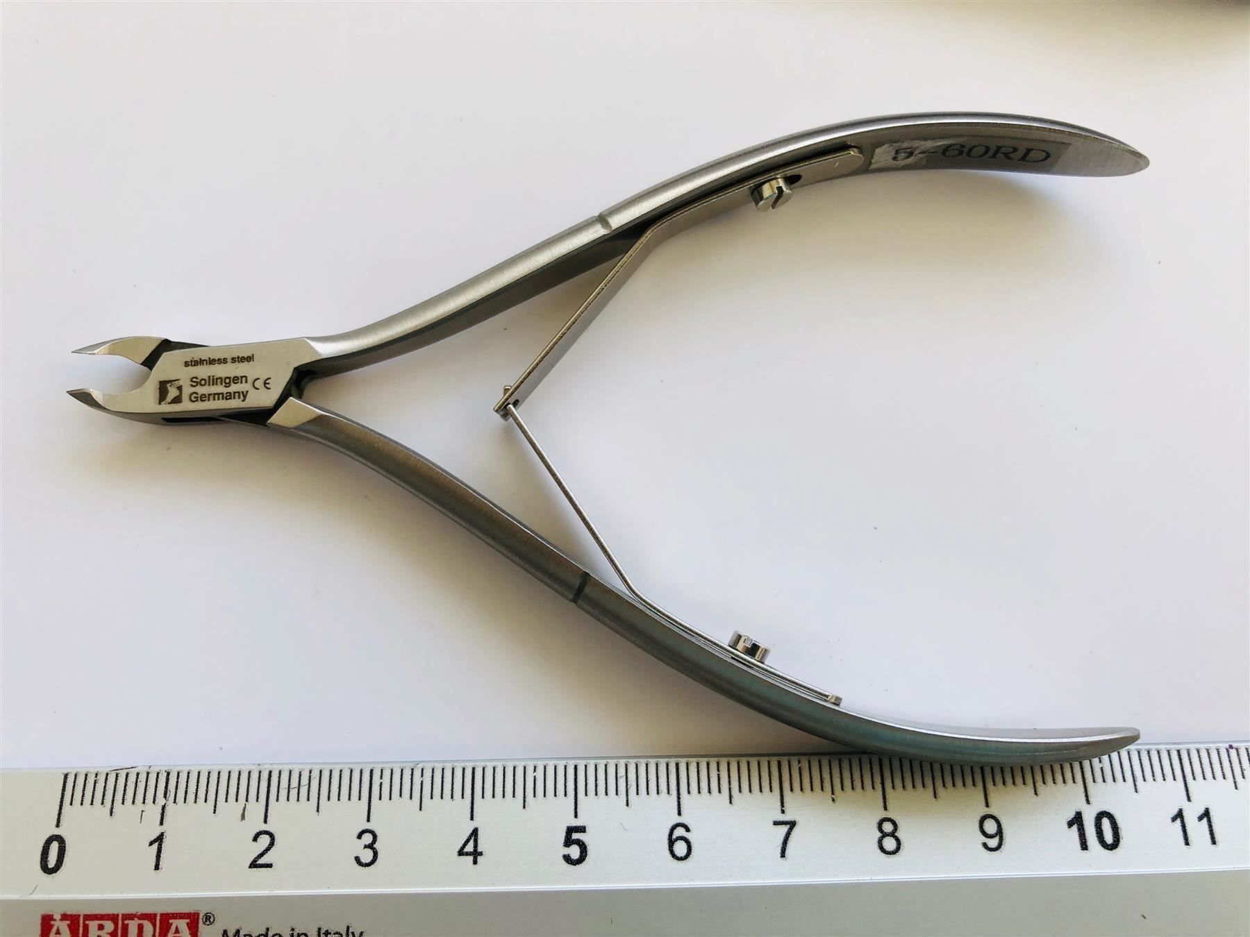 Tutti gli attrezzi: Hautzange c INOX 11cm / 3mm – Nuovo e nell'imballaggio originale da Hindelbank venduto da Buli3 1