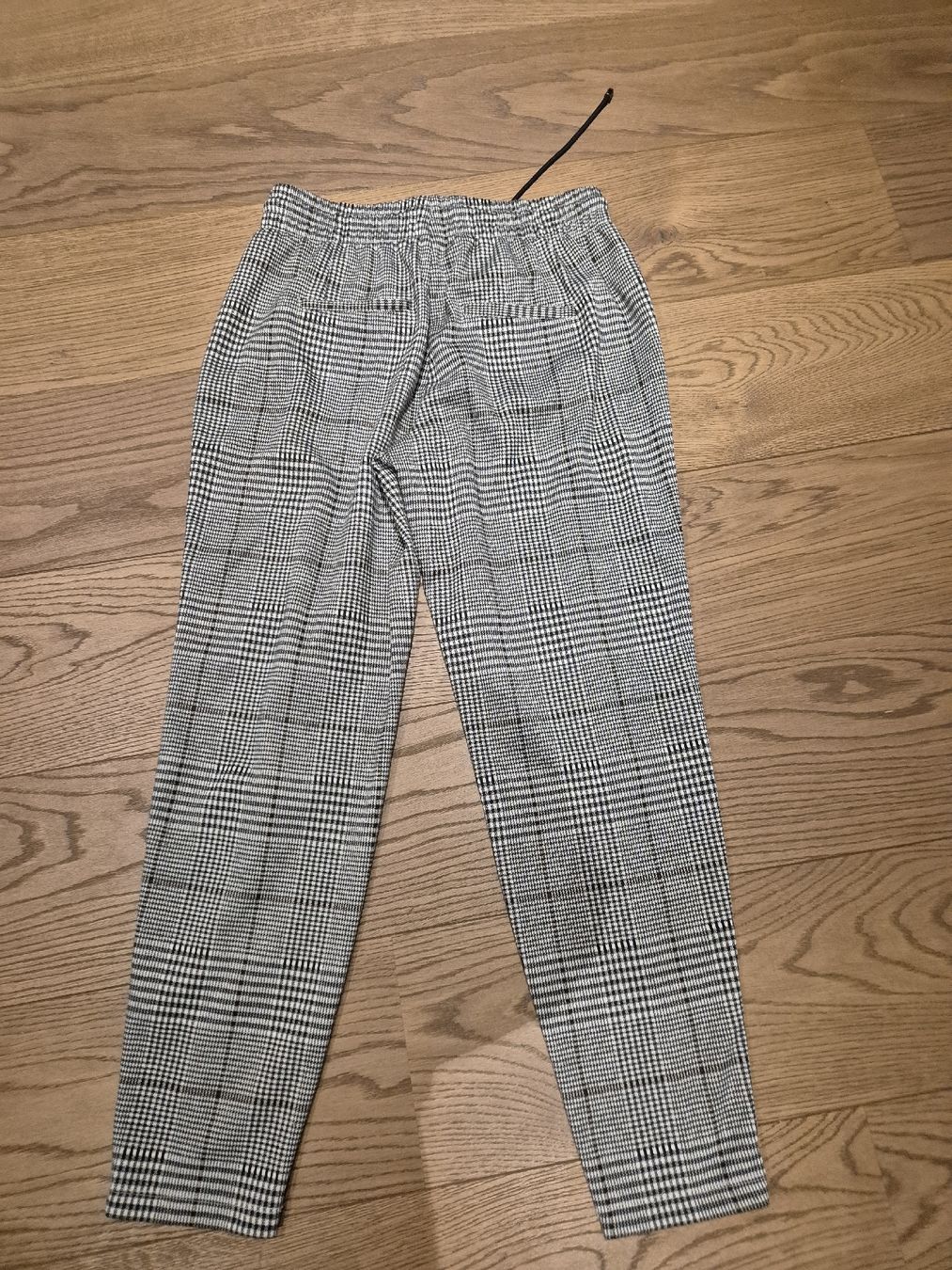 C&A Pantaloni: C&A Hose, Gr. 38, Karomuster, Top Zustand – Nuovo (secondo la descrizione) da Unterägeri venduto da Idecurtins 1