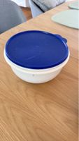 Tupperware Schüssel mit blauem Deckel gebraucht