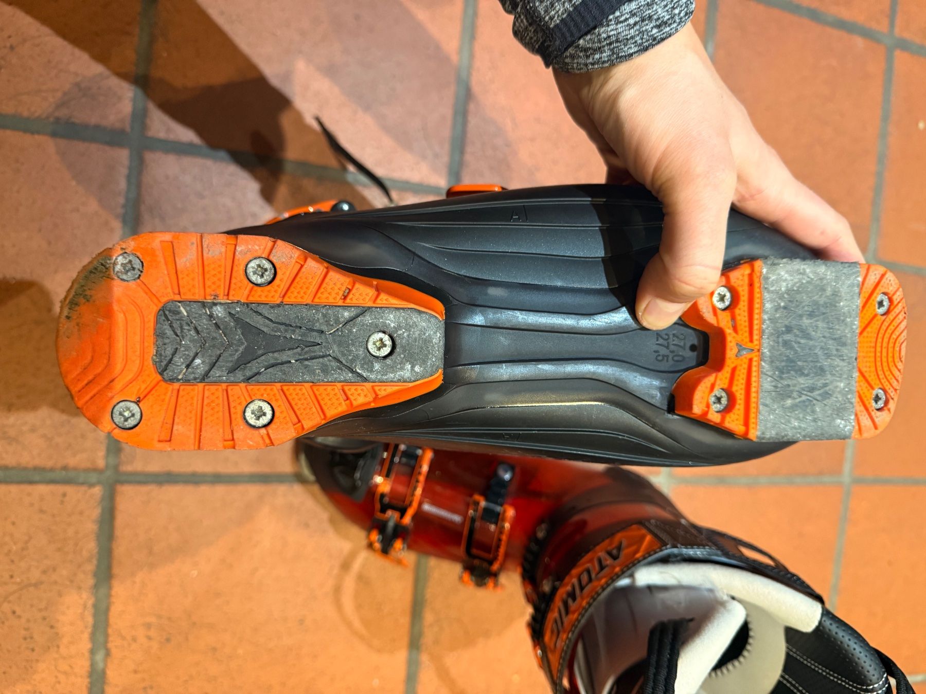 Atomic Scarpe da uomo: Atomic Skischuhe Grösse 27/27.5 – Usato da Bellmund venduto da Sodick 1