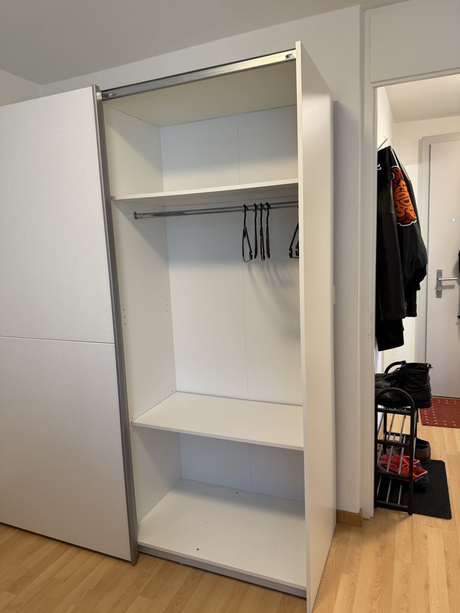 Armadi: Weisser Schrank – Usato da St. Gallen venduto da klu_5mkg 2