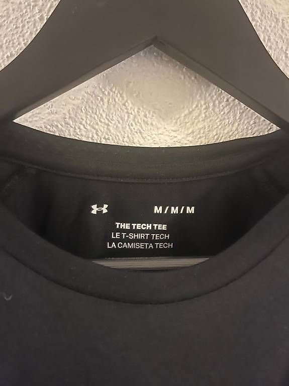 T-shirt: Under Armour Sport T-Shirt – Usato da Kriens venduto da seeungeheuer67 1