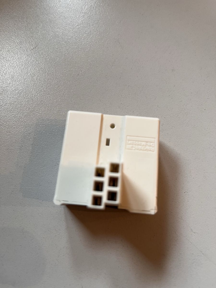 Spine: T+T ZS90 Stecker  – Usato da Roggwil BE venduto da WULU 1