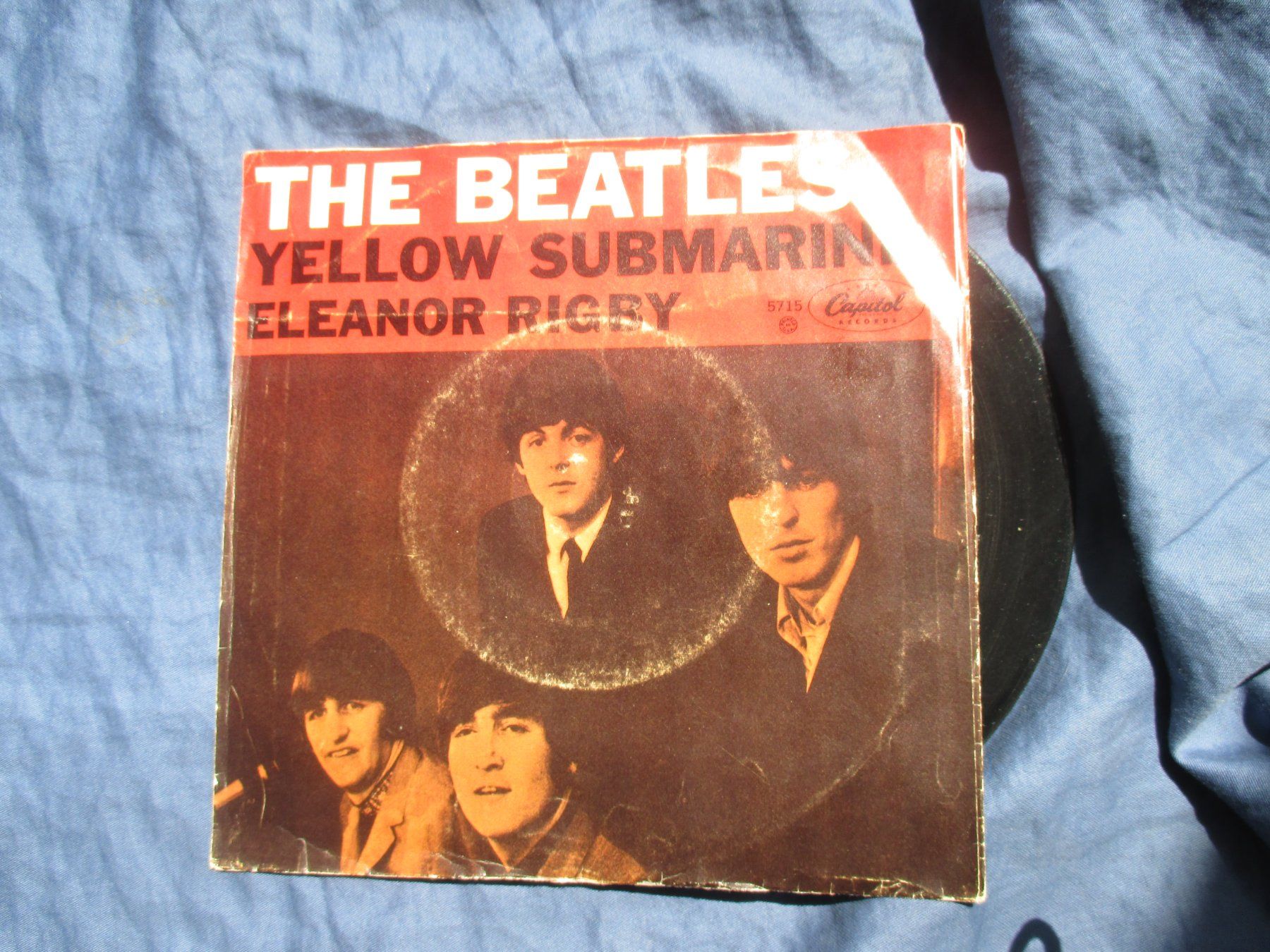 Schallplatten: The Beatles : Yellow Submarine . Eleanor Rigby – Gebraucht aus Colombier NE von Nevenma 1