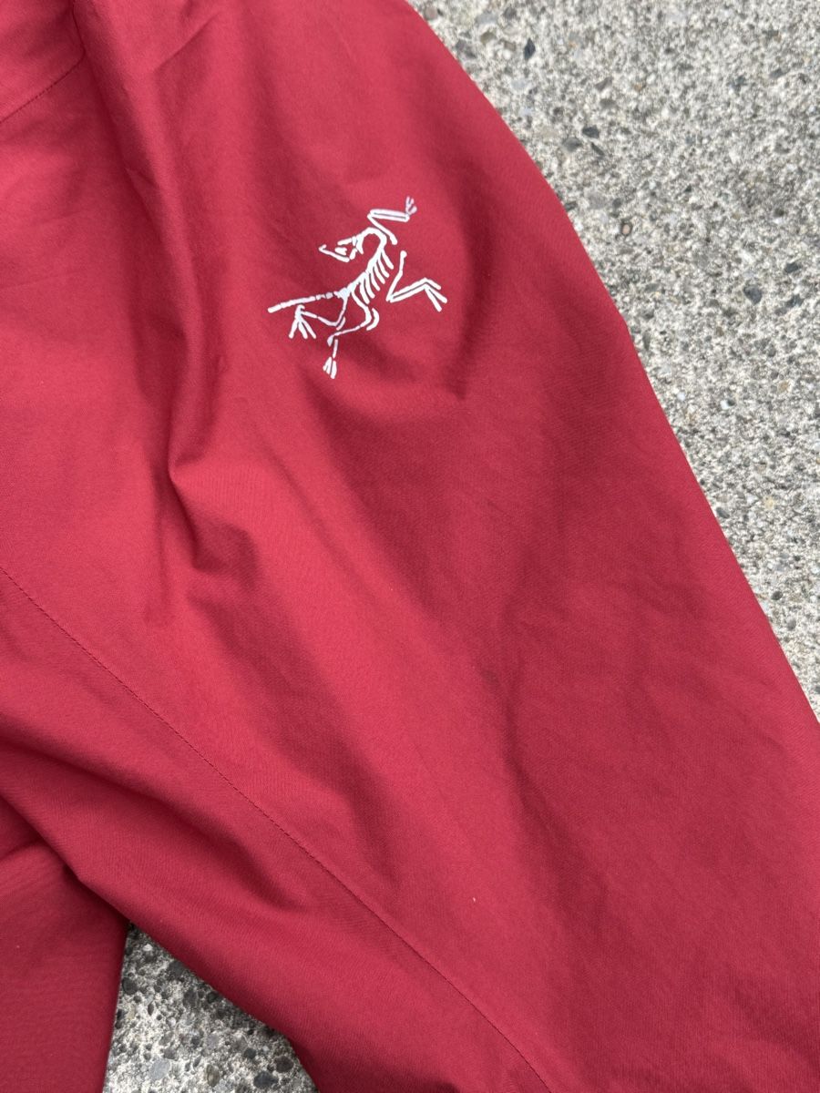 Arcteryx Vestes: Arc'teryx Gore Windstopper Jacket Red Size S Gorpcore – D'occasion à Effretikon par syrrrrre 7