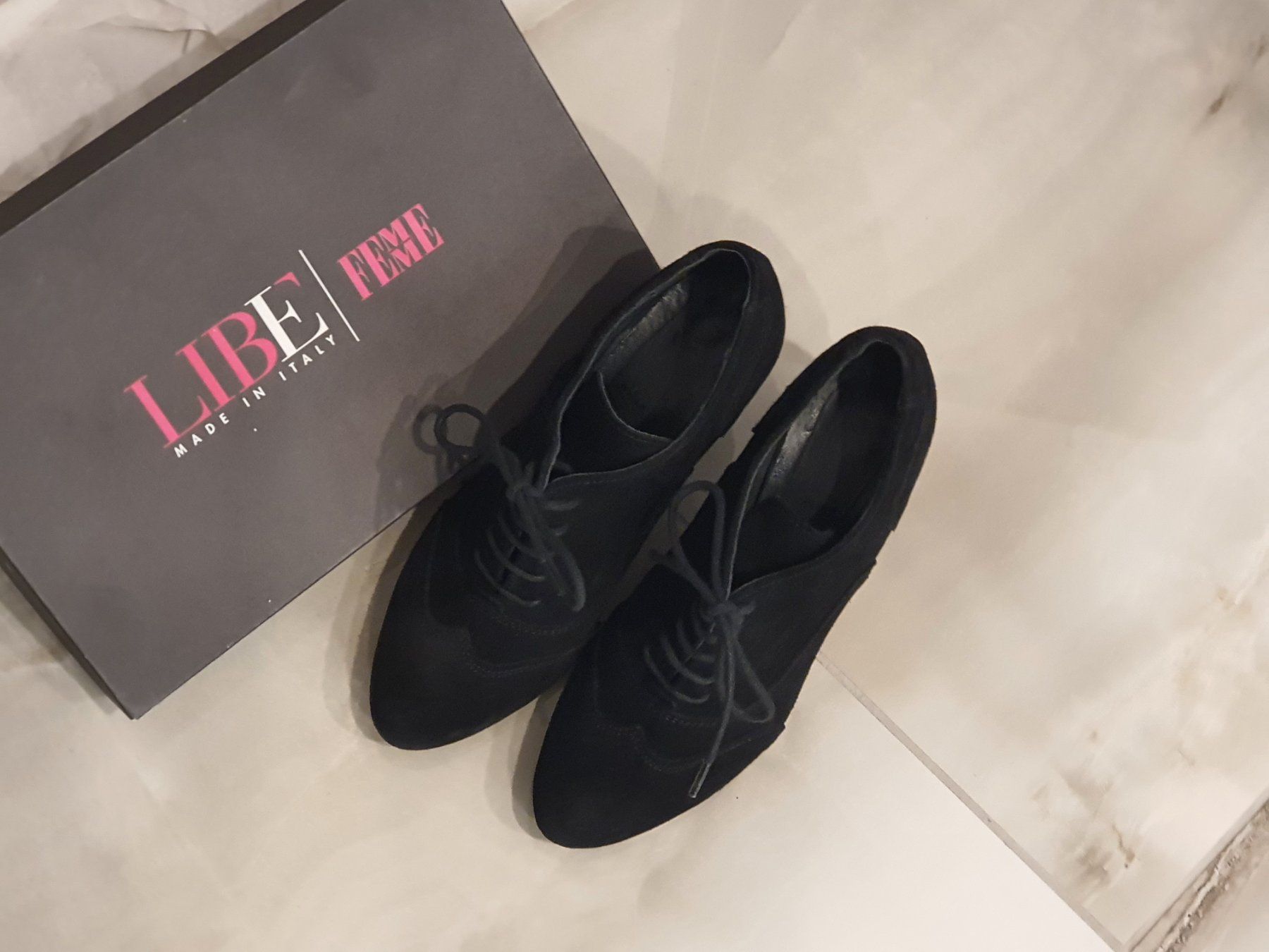 Scarpe da donna: Escarpins en daim noir 37 petit. – Usato da CASLANO venduto da Bebesa 7