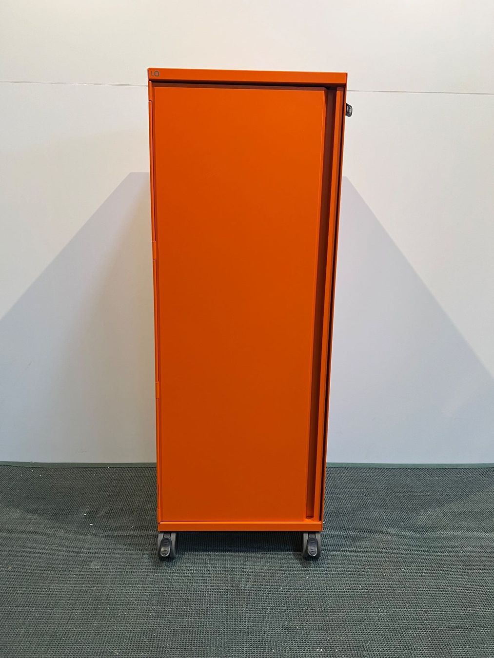 Lista Banconi: Lista LO Caddy 400 orange – Usato da Wangen an der Aare venduto da TBYN