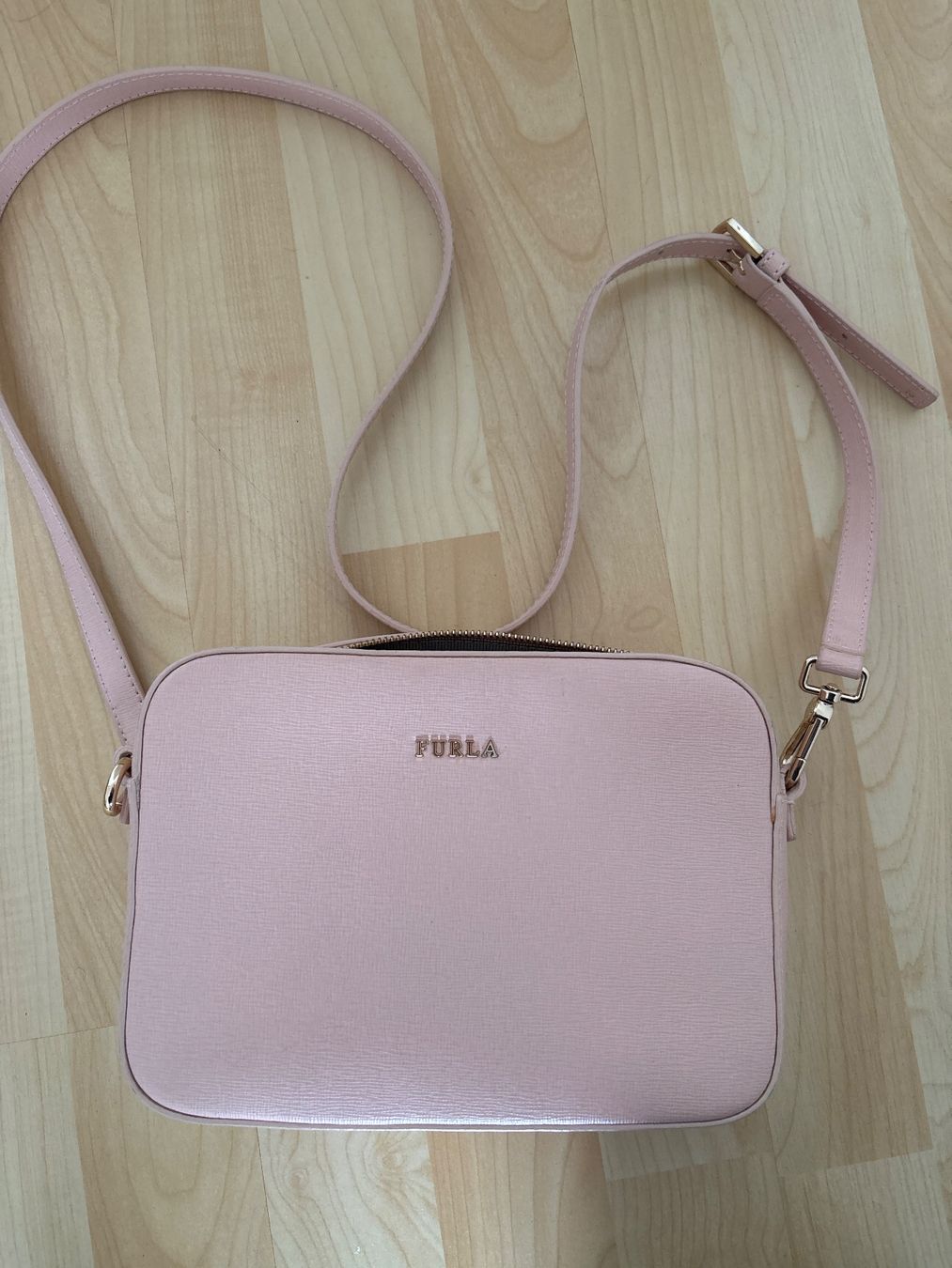 Borse da donna: Tasche Furla – Usato da Büren an der Aare venduto da schlenker66